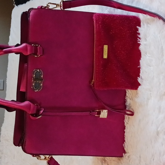 Handbag - Picture 9 of 12